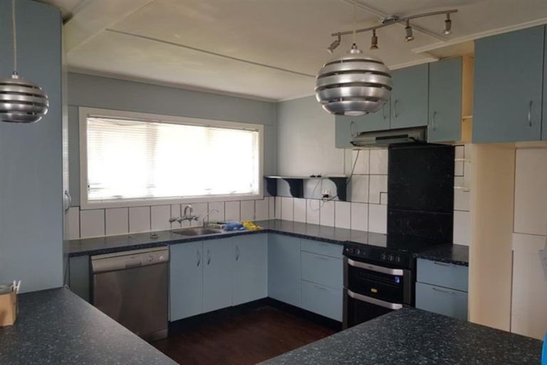 Photo of property in 60 Celia Street, Stratford, 4332