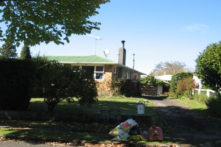 Photo of property in 15 Dunkeld Place, Tokoroa, 3420