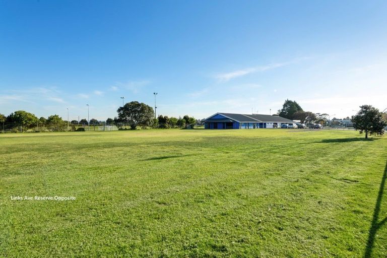 Photo of property in 1 Solway Place, Mount Maunganui, 3116