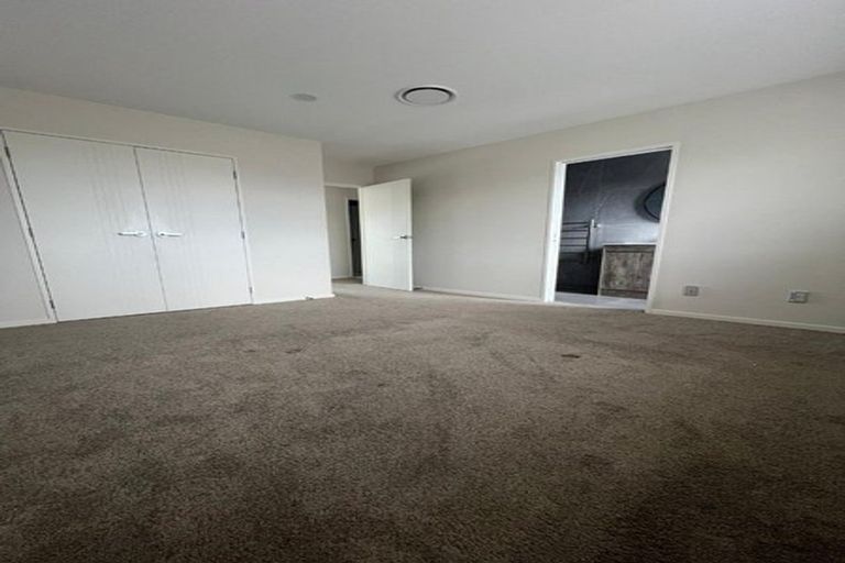 Photo of property in 24 Carrygawley Road, Flat Bush, Auckland, 2019