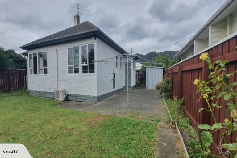 Photo of property in 17 Burcham Street, Taita, Lower Hutt, 5011