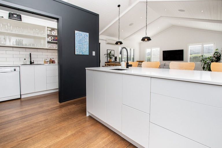 Photo of property in 101 Saint Kilda Road, Cambridge, 3434