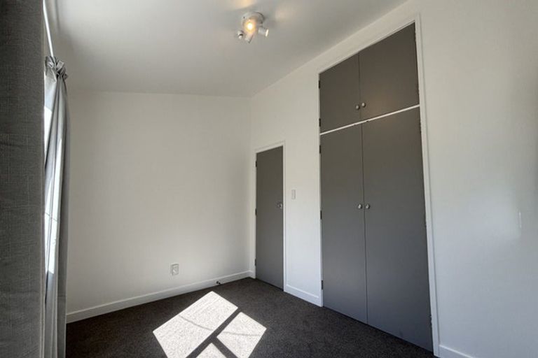 Photo of property in 18 Muri Road, Pukerua Bay, 5026