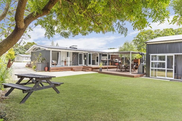 Photo of property in 106 Patuwai Drive, Whangamata, 3620