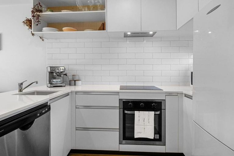 Photo of property in 61 Ivy Nola Way, Henderson, Auckland, 0612