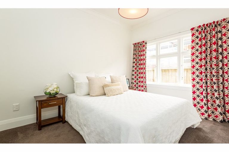 Photo of property in 52 Hawkesbury Avenue, St Albans, Christchurch, 8014