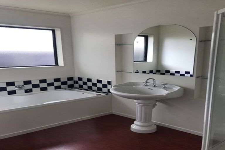 Photo of property in 42 Limes Avenue, Parklands, Christchurch, 8083