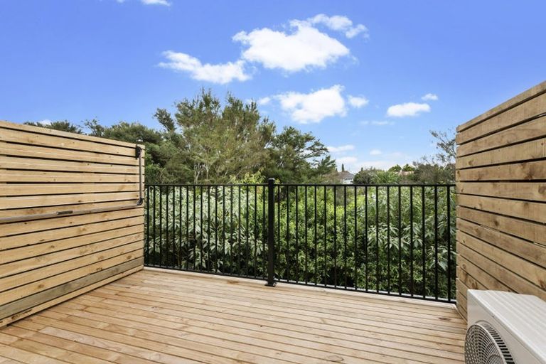Photo of property in 2/125b Metcalfe Road, Ranui, Auckland, 0612