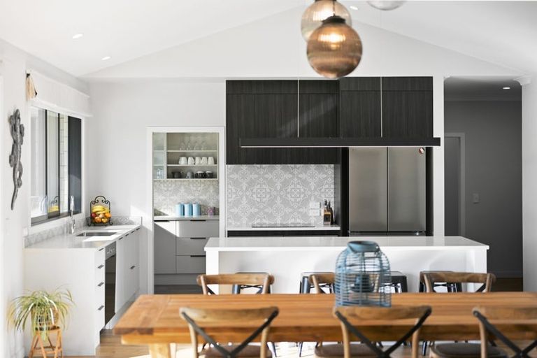 Photo of property in 21 Delta Way, Te Kowhai, Hamilton, 3288