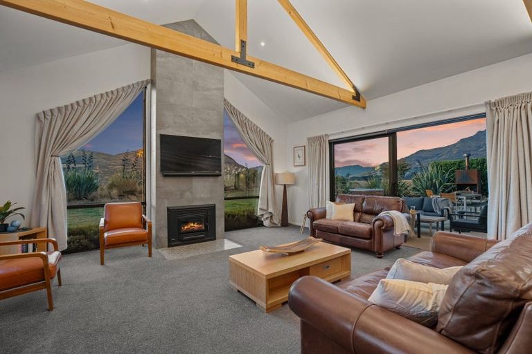 Photo of property in 60 Cunninghams Drive, Jacks Point, Queenstown, 9371