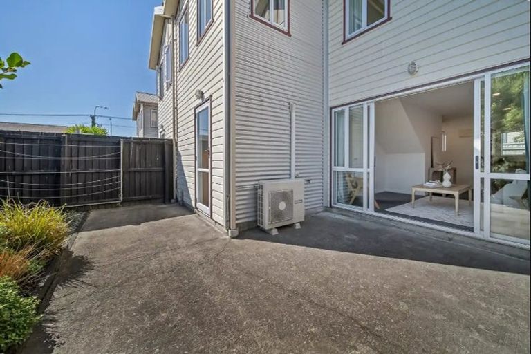 Photo of property in 135c Waltham Road, Sydenham, Christchurch, 8023
