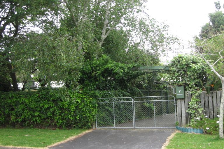 Photo of property in 7 The Circle, Manly, Whangaparaoa, 0930
