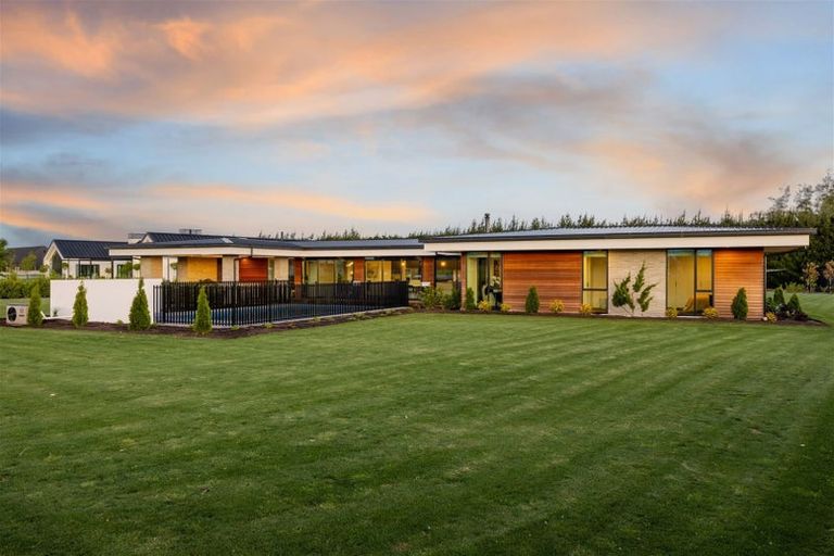 Photo of property in 22 Penberley Road, Prebbleton, 7676