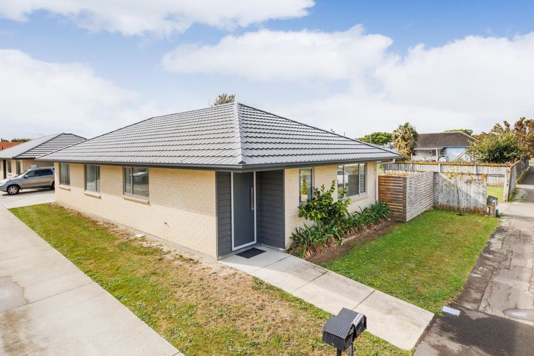 Photo of property in 140 Rugby Street, Awapuni, Palmerston North, 4412