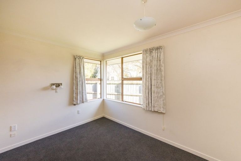 Photo of property in 7a Wigan Place, Hokowhitu, Palmerston North, 4410
