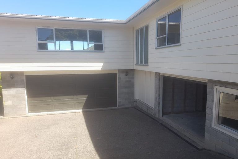 Photo of property in 43 Sunnyview Drive, Brown Owl, Upper Hutt, 5018