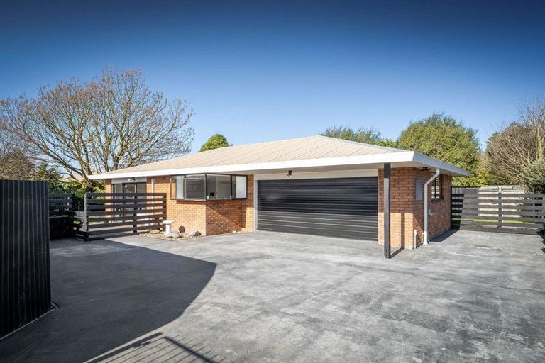 Photo of property in 2/4 Banks Street, Templeton, Christchurch, 8042