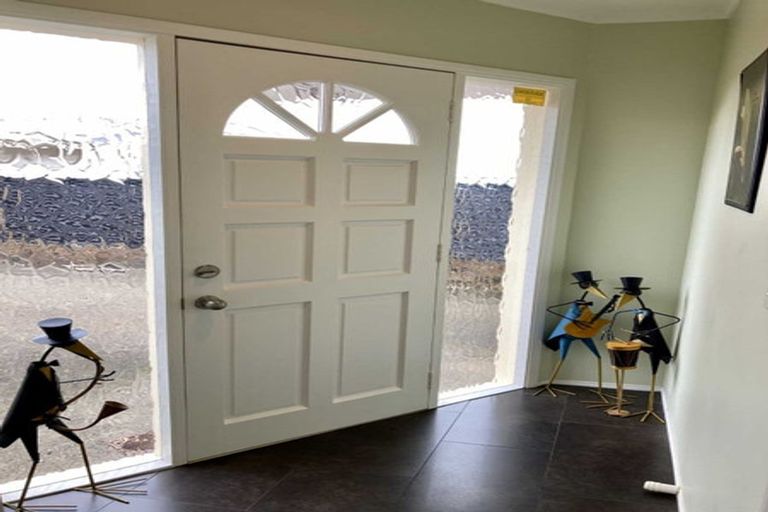 Photo of property in 2/71 Balmain Road, Birkenhead, Auckland, 0626