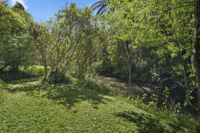 Photo of property in 235 Plateau Road, Te Marua, Upper Hutt, 5018