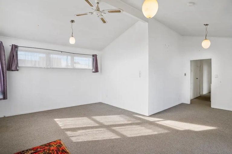 Photo of property in 44b Kelvin Road, Papakura, 2110