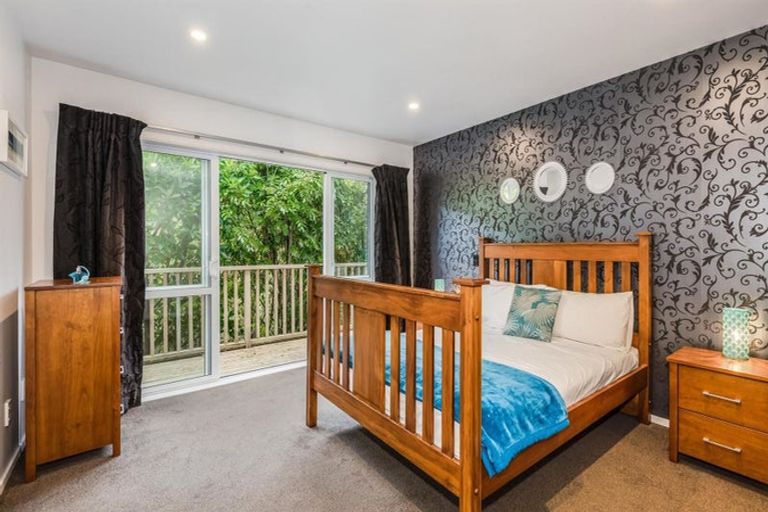 Photo of property in 42d James Cook Drive, Whitby, Porirua, 5024