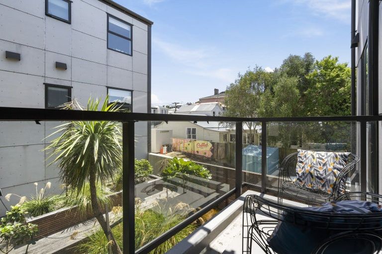 Photo of property in Detroit Apartments, 201/181u Tasman Street, Mount Cook, Wellington, 6021