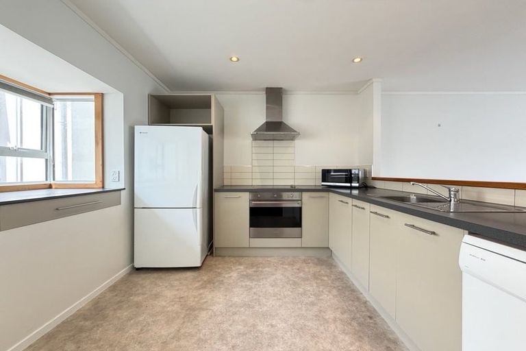 Photo of property in Mcfarlane Mews, 6/2 Mcfarlane Street, Mount Victoria, Wellington, 6011