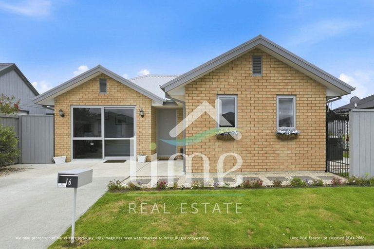 Photo of property in 16 Batchelor Place, Kaiapoi, 7630