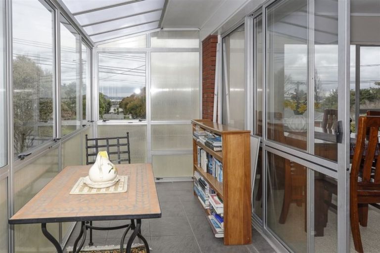 Photo of property in 1/20 Merchant Avenue, Te Atatu South, Auckland, 0610