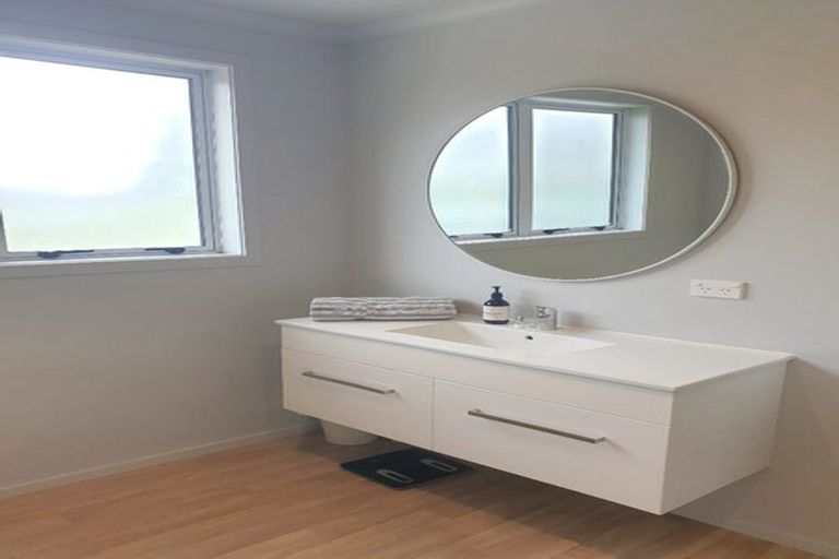 Photo of property in 114 Rifle Range Road, Dinsdale, Hamilton, 3204