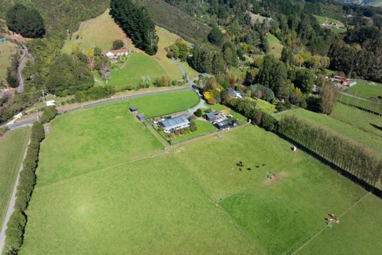 Photo of property in 199 Mangaroa Valley Road, Mangaroa, Upper Hutt, 5371