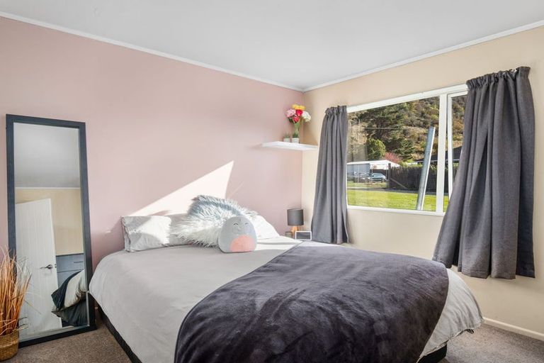 Photo of property in 25 Smith Street, Roxburgh, 9500