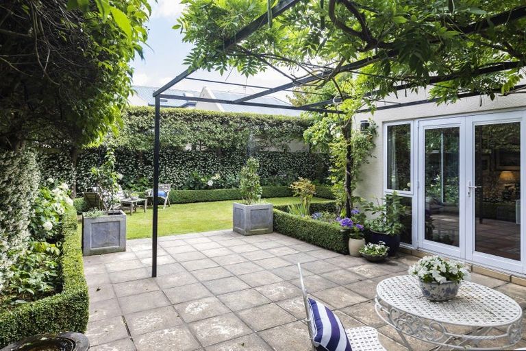 Photo of property in 37 Chapter Street, St Albans, Christchurch, 8052