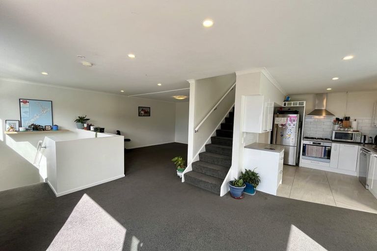 Photo of property in 127u2 Raroa Road, Aro Valley, Wellington, 6012