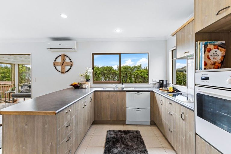 Photo of property in 5 Pyrite Street, Westgate, Auckland, 0614