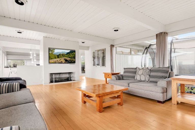 Photo of property in 247a Hill Road, The Gardens, Auckland, 2105