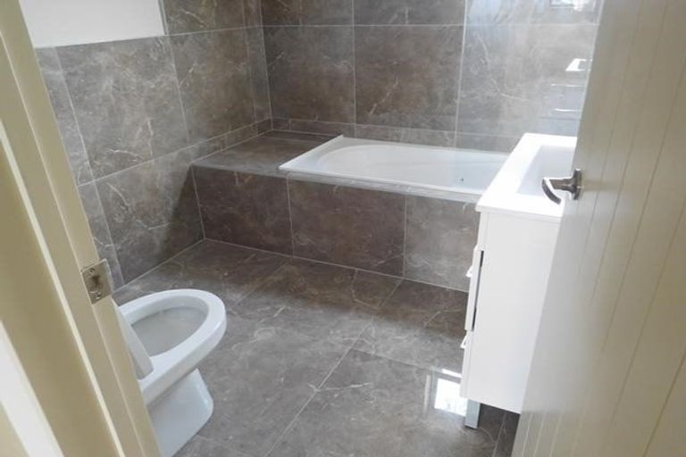 Photo of property in 30 Pate Crescent, Favona, Auckland, 2024