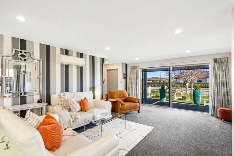 Photo of property in 4 Solander Road, Pegasus, 7612