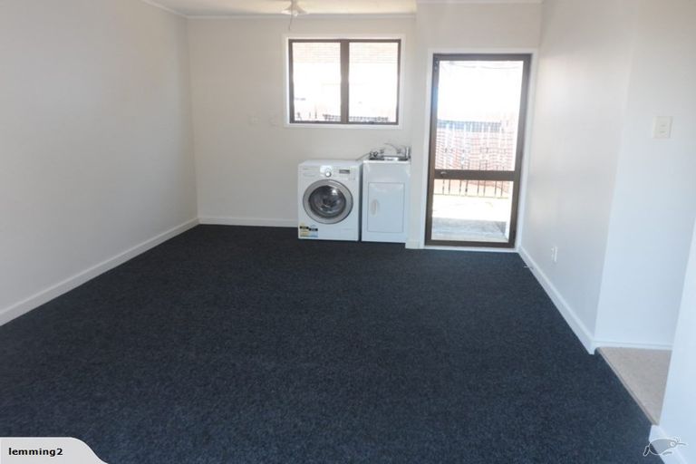 Photo of property in 7/39 Norcross Avenue, Henderson, Auckland, 0612