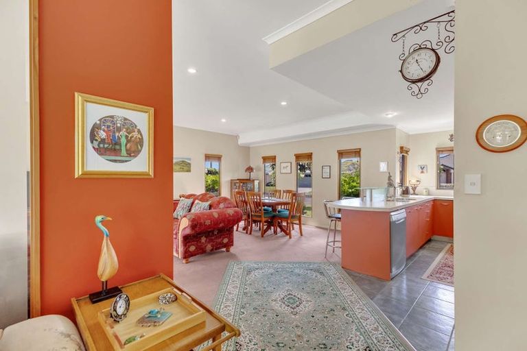 Photo of property in 44 Easton Way, Levin, 5510