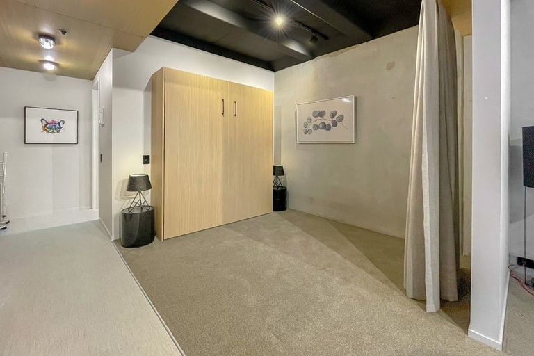 Photo of property in Vedado Apartments, 107/41u Hopper Street, Mount Cook, Wellington, 6011