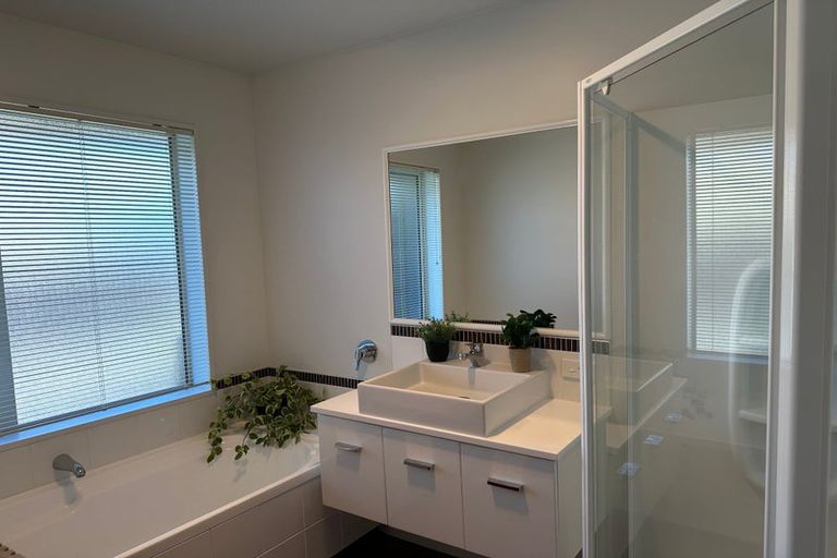 Photo of property in 17 Burbank Drive, Aidanfield, Christchurch, 8025