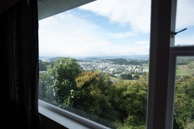 Photo of property in 12 Maple Grove, Kingston, Wellington, 6021