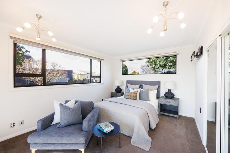 Photo of property in 23 Trent Avenue, Hokowhitu, Palmerston North, 4410