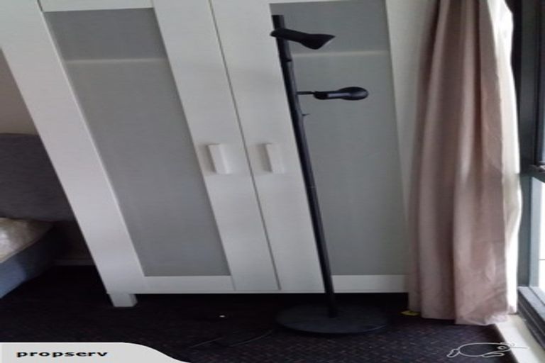 Photo of property in 12a Nikau Street, New Lynn, Auckland, 0600