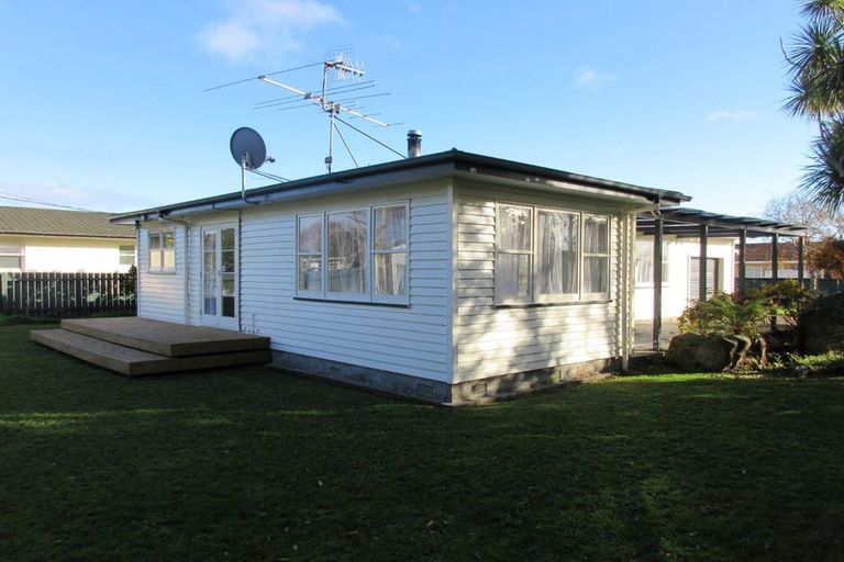 Photo of property in 47 Rimu Street, Waikanae, 5036