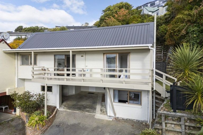 Photo of property in 9 Ridd Crescent, Karori, Wellington, 6012