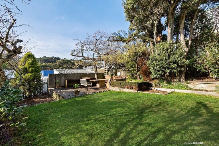 Photo of property in 33 Myrtle Crescent, Mount Cook, Wellington, 6021