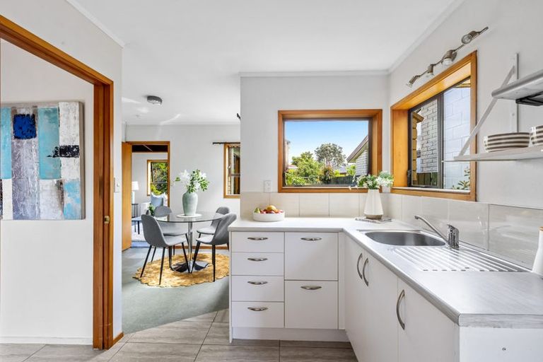 Photo of property in 73b Centreway Road, Orewa, 0931
