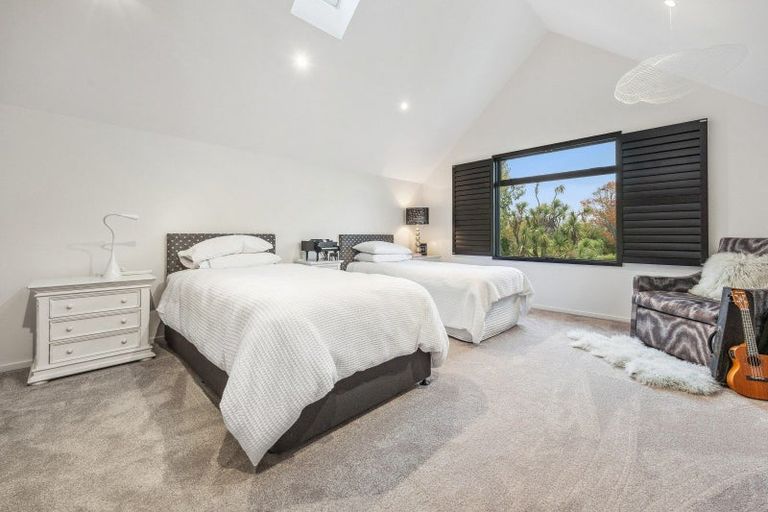 Photo of property in 16b Daresbury Lane, Fendalton, Christchurch, 8014